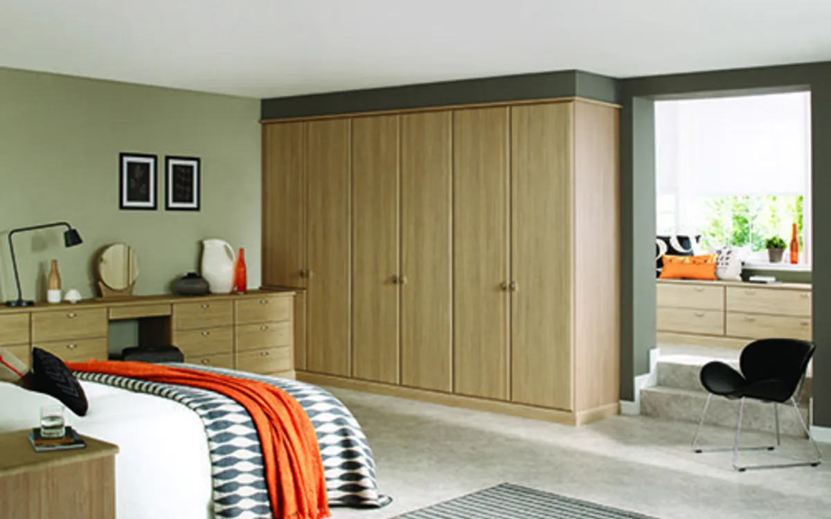 Made to measure fitted bedroom by Surrey Interiors